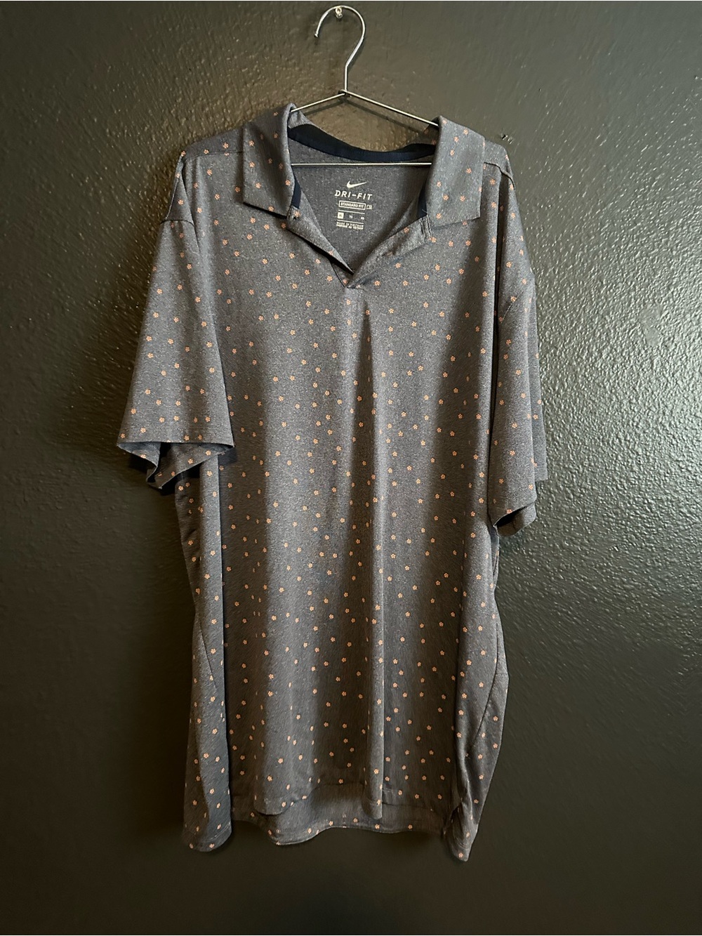 Nike Men’s Gray Polo with Pink Dot Print